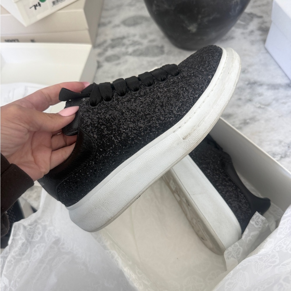 Alexander mcqueen galaxy glitter sneakers - Picture 2 of 5